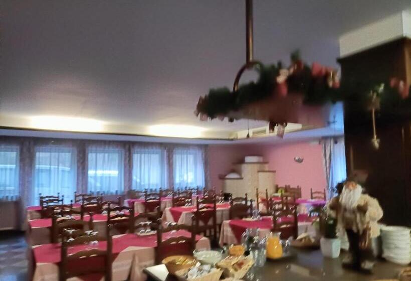 בית מלון כפרי Albergo Al Lago