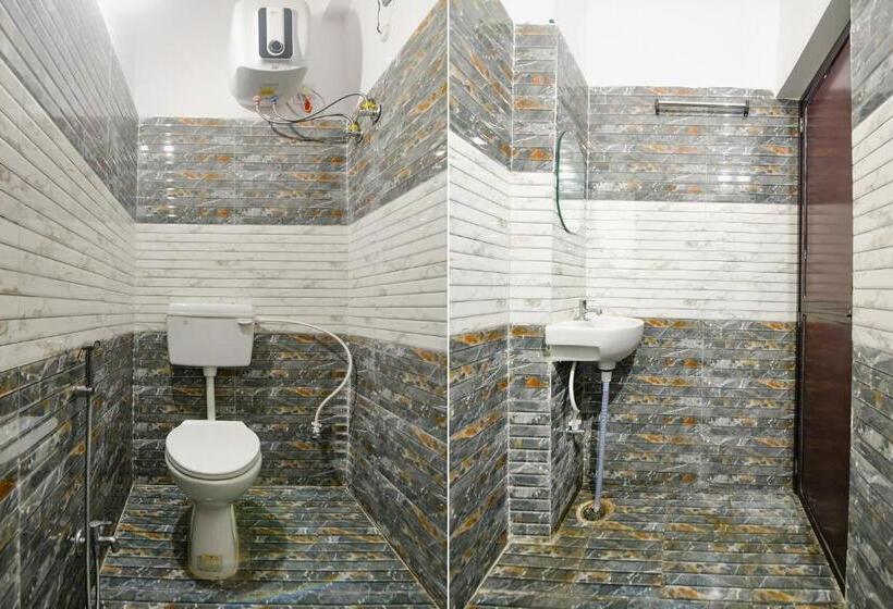 Hotel Fabexpress Mu Club