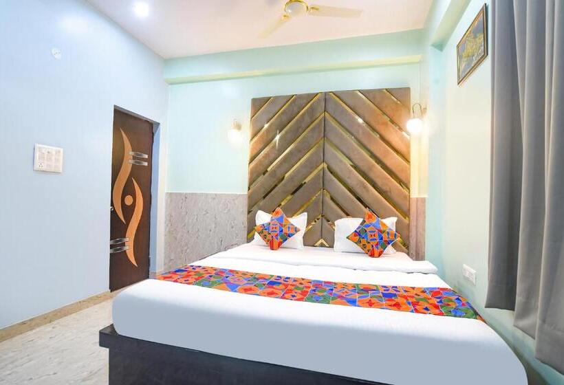 Hotel Fabexpress Mu Club