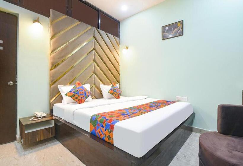 Hotel Fabexpress Mu Club