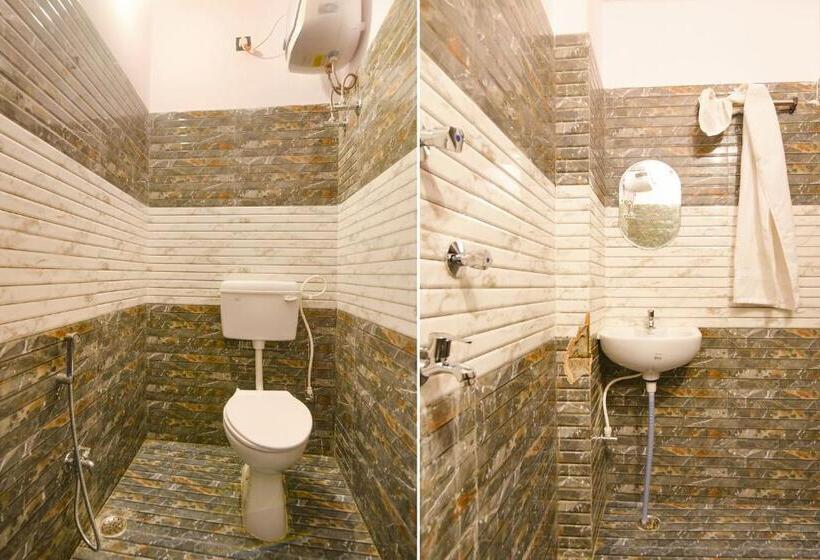 Hotel Fabexpress Mu Club