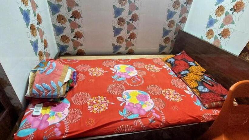 בית מלון כפרי Pratima Guest House , Kolkata