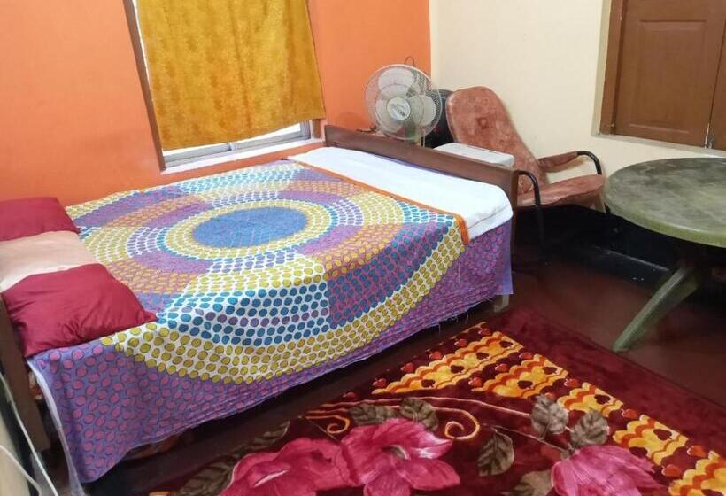 בית מלון כפרי Pratima Guest House , Kolkata
