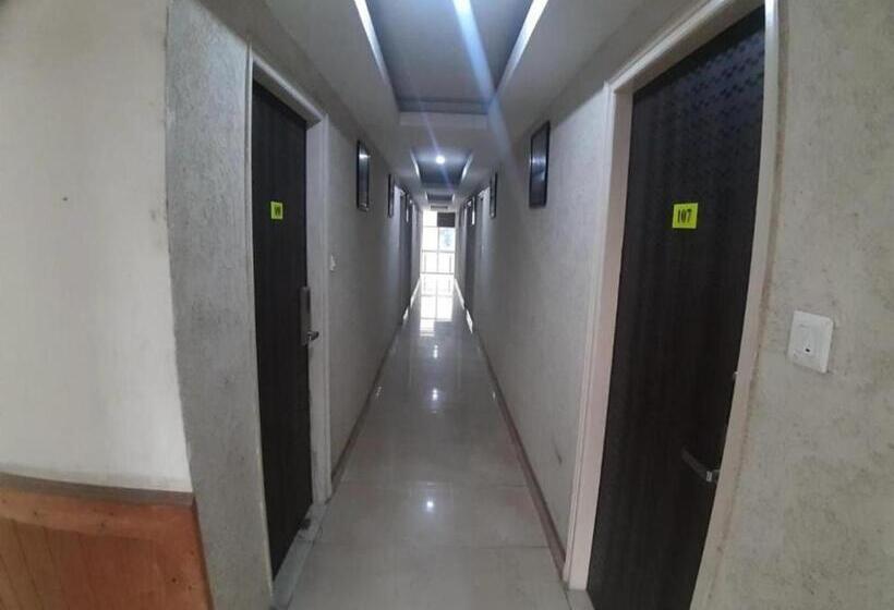 בית מלון כפרי Solan Heaven