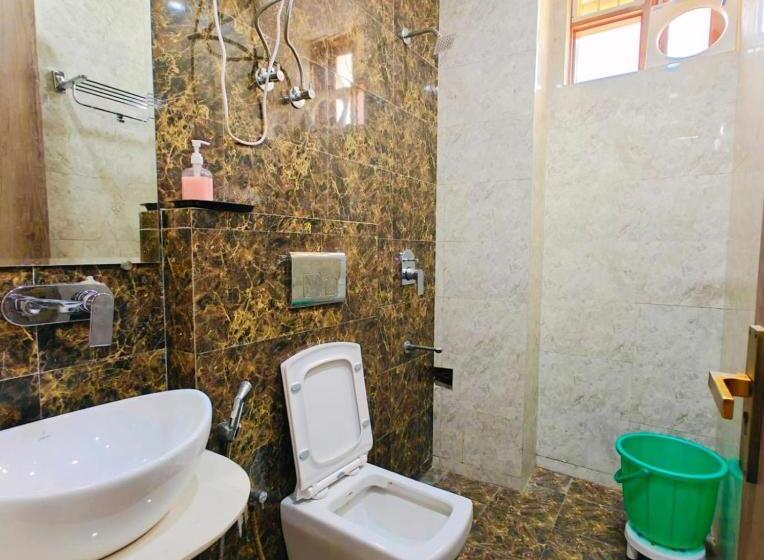 فندق Ss Noida Sector 121 Bl 04