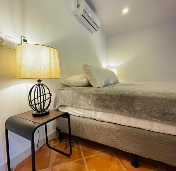 بنسيون Lodge Playa Negra