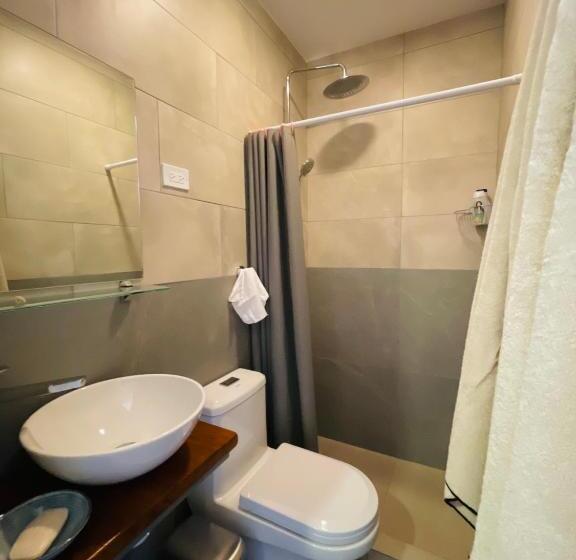 بنسيون Lodge Playa Negra