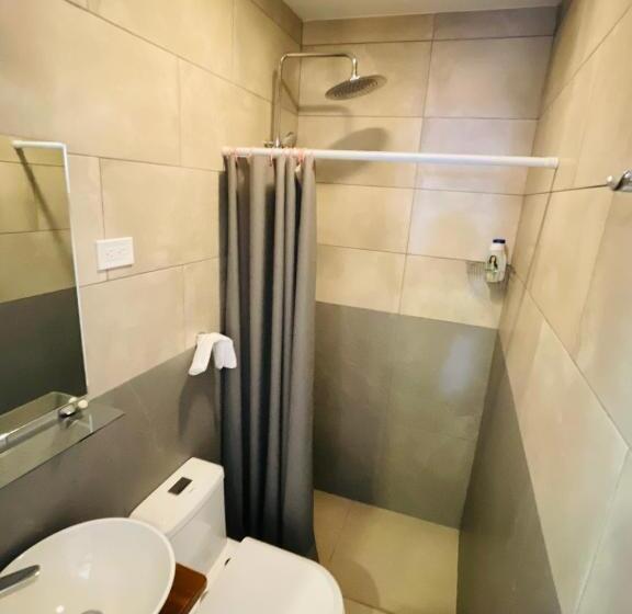 بنسيون Lodge Playa Negra