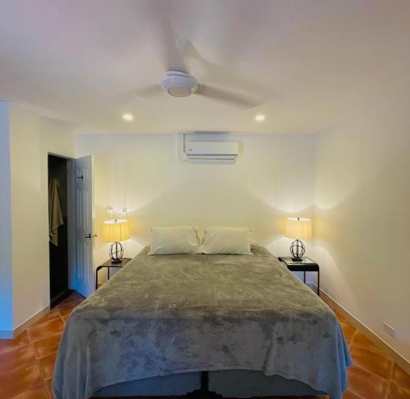 بنسيون Lodge Playa Negra