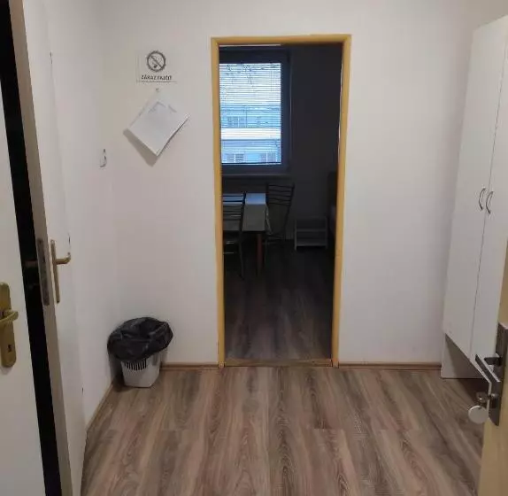 Majatalo Penzión Enbra