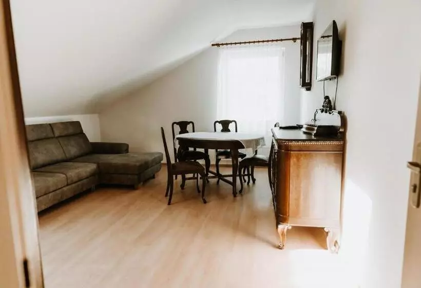 Majatalo Penzión Enbra