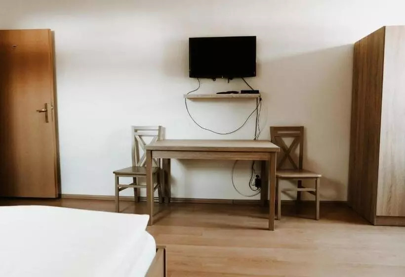 Majatalo Penzión Enbra