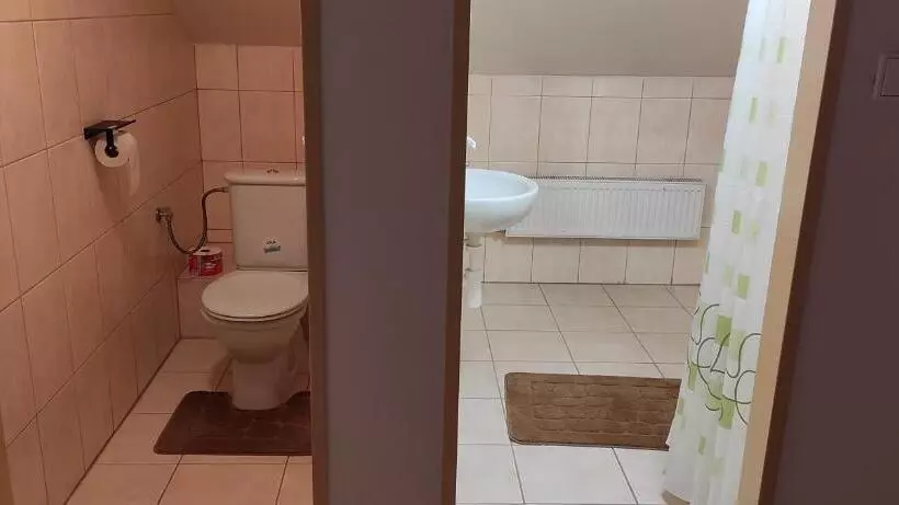 Majatalo Penzión Enbra