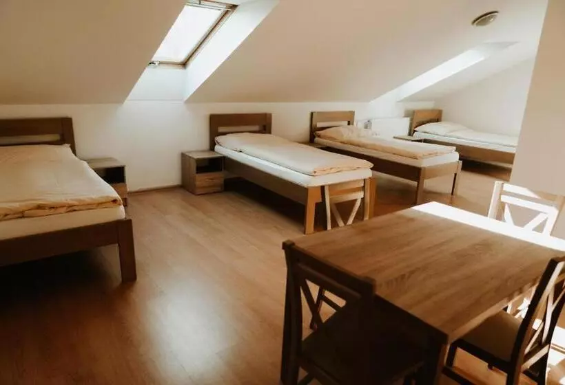 Majatalo Penzión Enbra