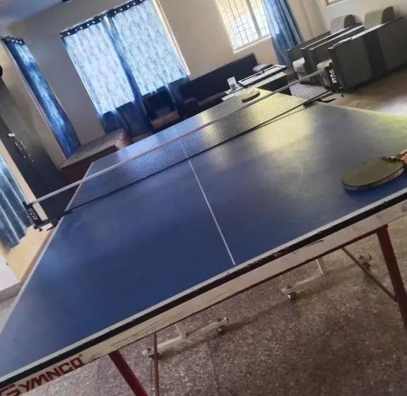 Abuzz Oxfordcaps Chanakya Hostel Solan
