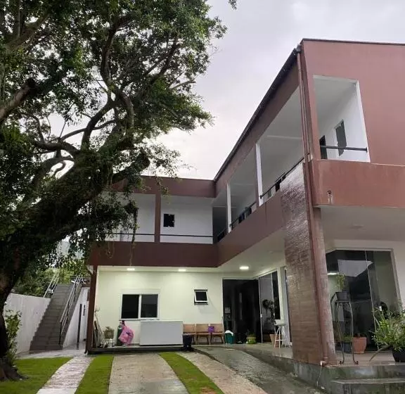 ユースホステル Pousada Tamatoa