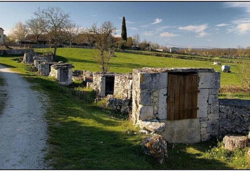 مبيت وإفطار La Longère Du Moulin