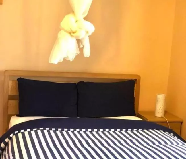 تختخواب و صبحانه Sarf Travelers Motel