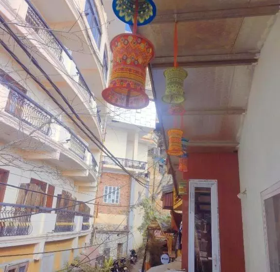 تختخواب و صبحانه Thảo Linh Home