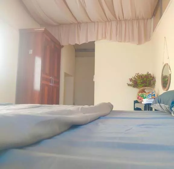 تختخواب و صبحانه Thảo Linh Home