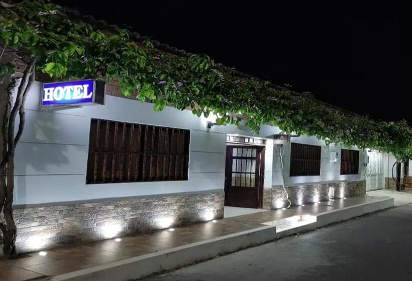 Отель Casablanca De Santodomingo