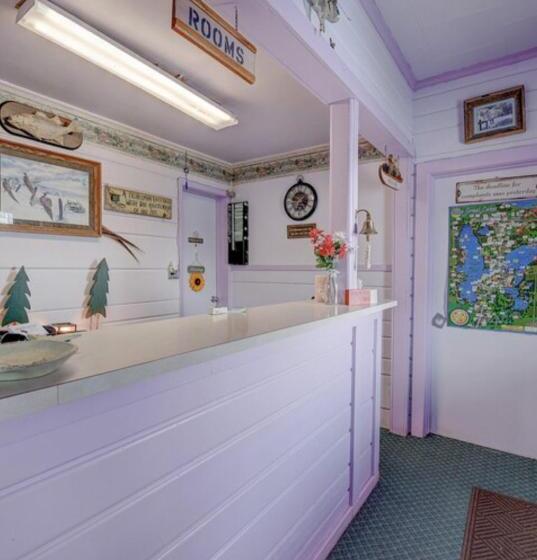 酒店 Okoboji Lodge