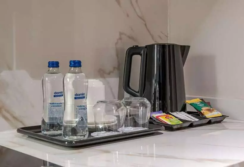 Oli Hotel And Suites