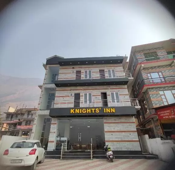 ペンション Knights Inn
