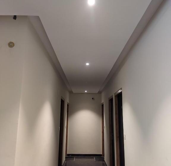 פנסיון Knights Inn