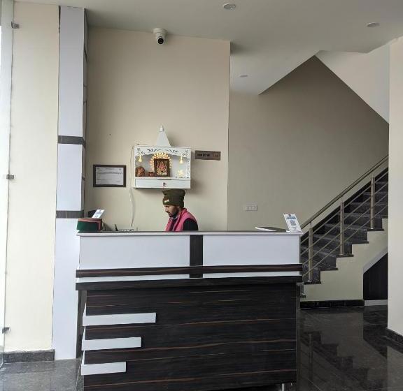 פנסיון Knights Inn