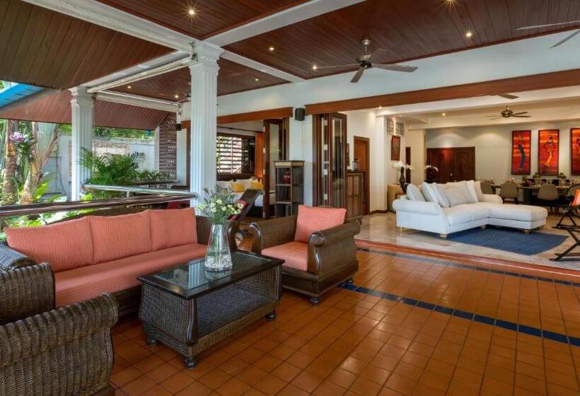 פנסיון Talay Naiharn Villa