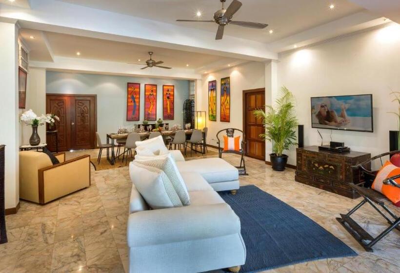 פנסיון Talay Naiharn Villa