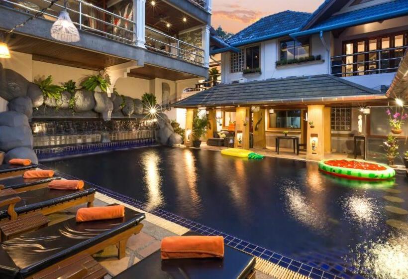 פנסיון Talay Naiharn Villa