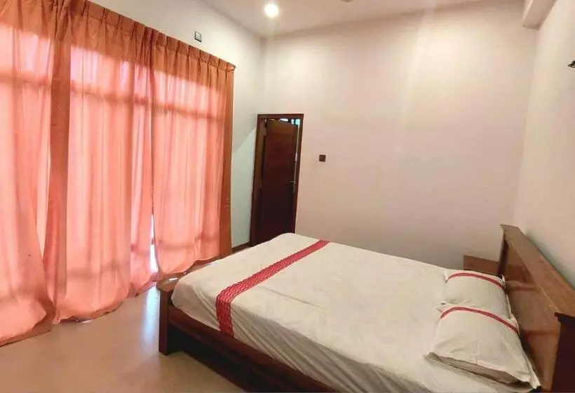 پانسیون The Villa Green Grand