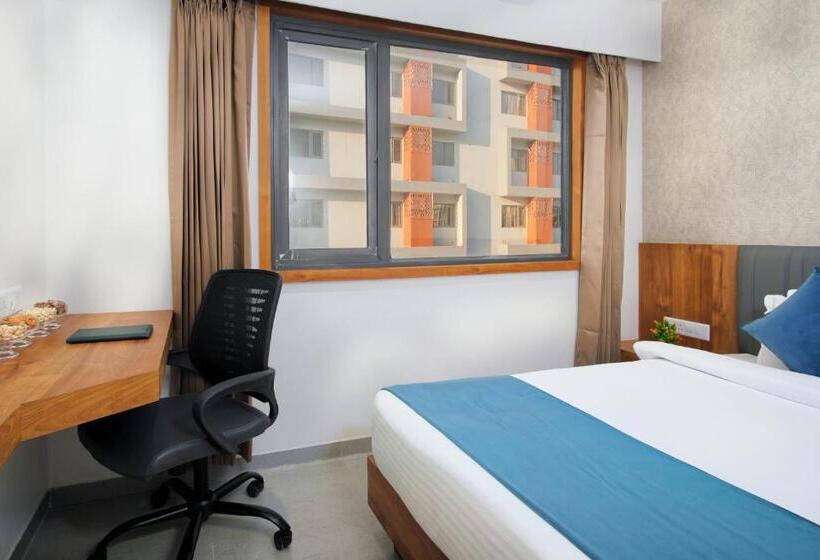 Hotel Pride Elite Wellness Resort Becharaji Near Becharaji Railway Station