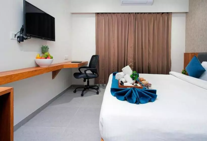 Hotelli Pride Elite Wellness Resort Becharaji Near Becharaji Railway Station