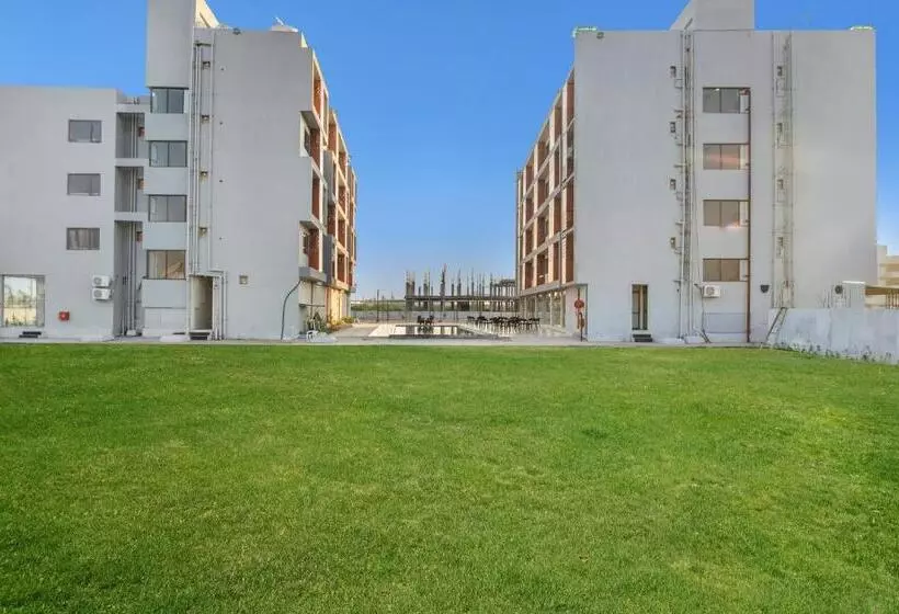 Hotelli Pride Elite Wellness Resort Becharaji Near Becharaji Railway Station