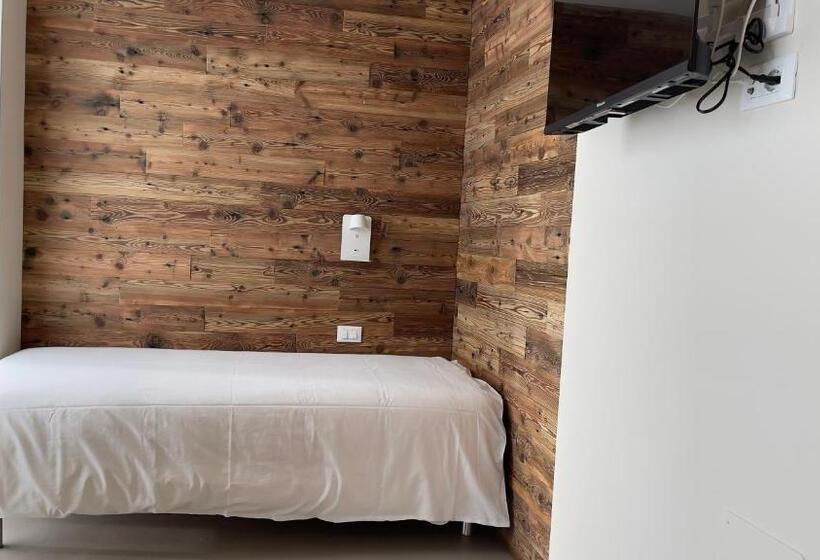 تختخواب و صبحانه Ca De Sass