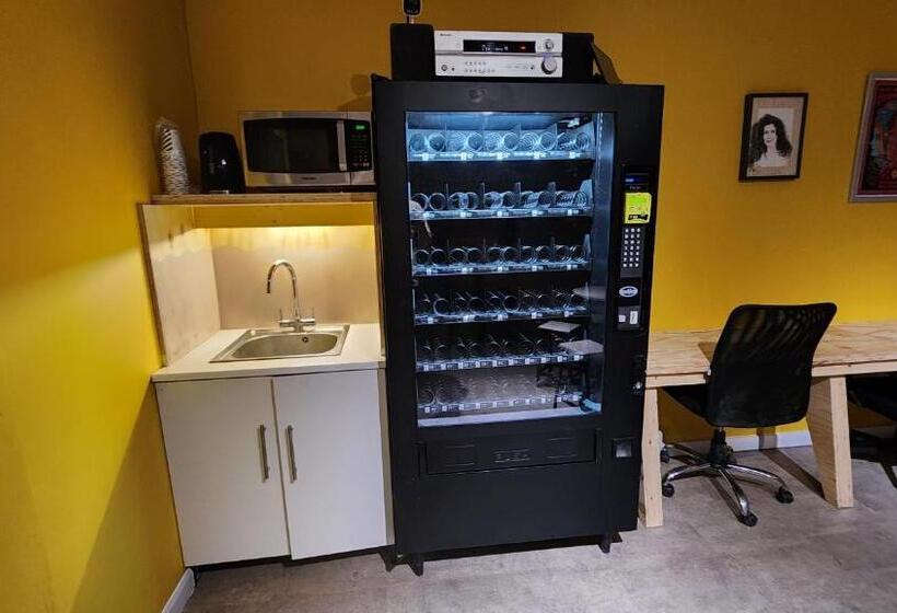 Kapsül Otel Komo Pod