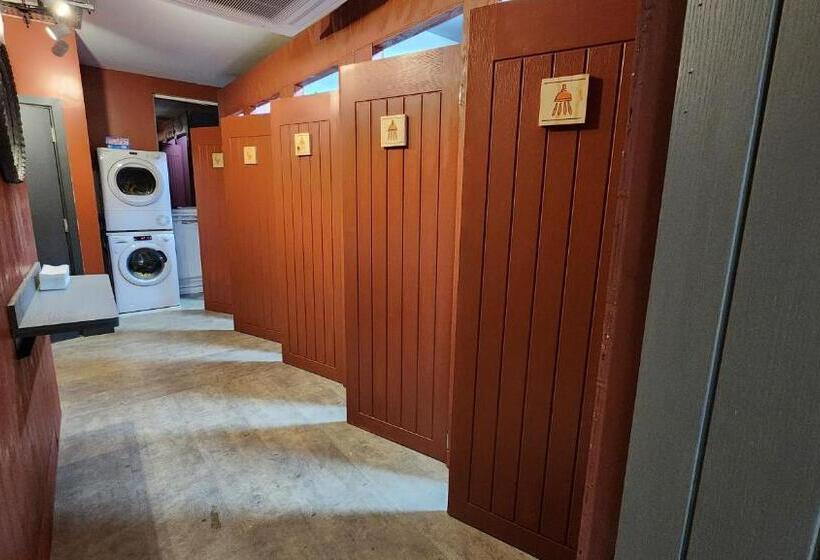 Kapsül Otel Komo Pod