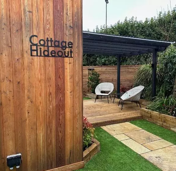 Kapselihotelli The Cottage Hideout