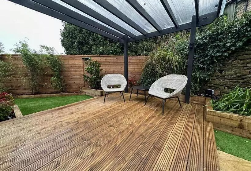 Kapselihotelli The Cottage Hideout