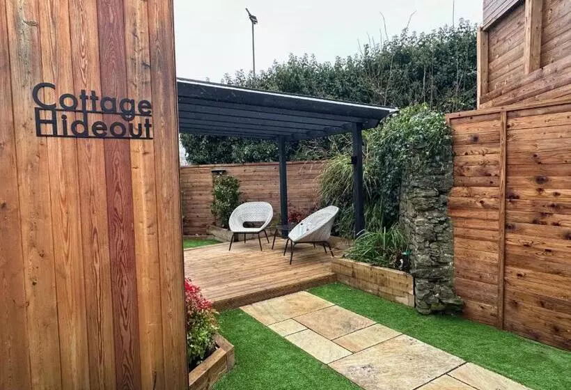 Kapselihotelli The Cottage Hideout