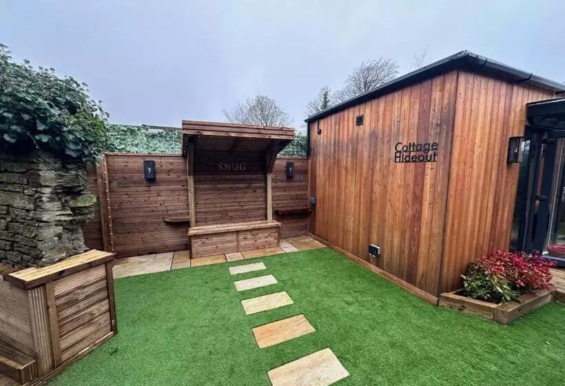 Kapselihotelli The Cottage Hideout