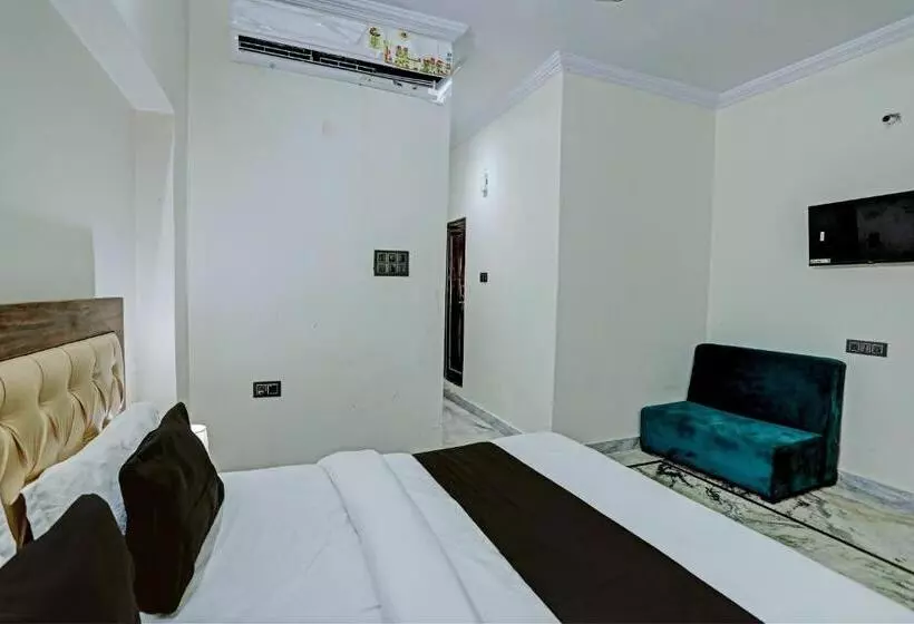 Hotelli Oyo The Adiitya Inn