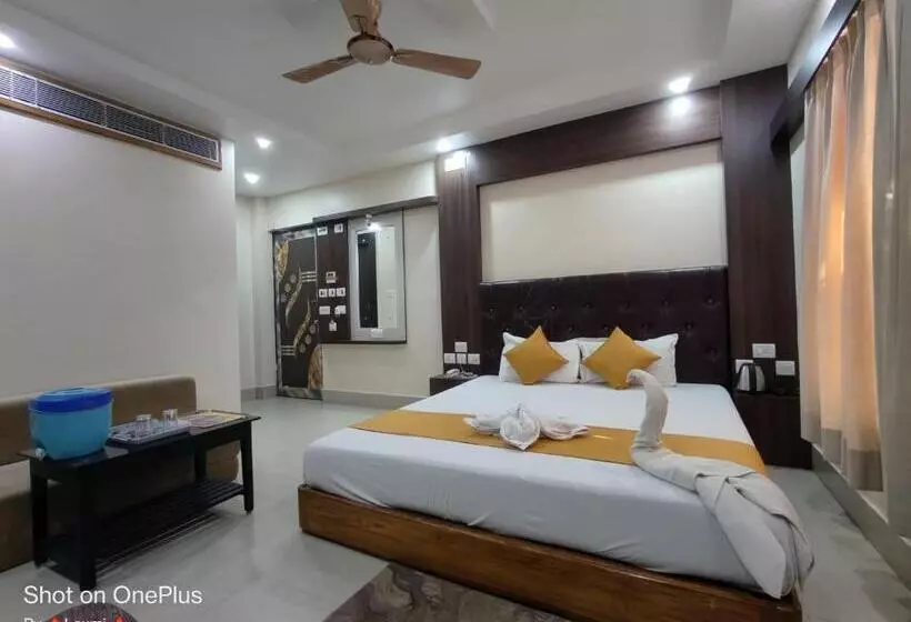 Hotelli Rupasi Bangla 2, New Digha   Near Sea Beach ! Easygorooms
