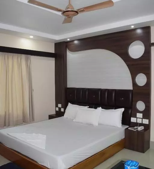Hotelli Rupasi Bangla 2, New Digha   Near Sea Beach ! Easygorooms