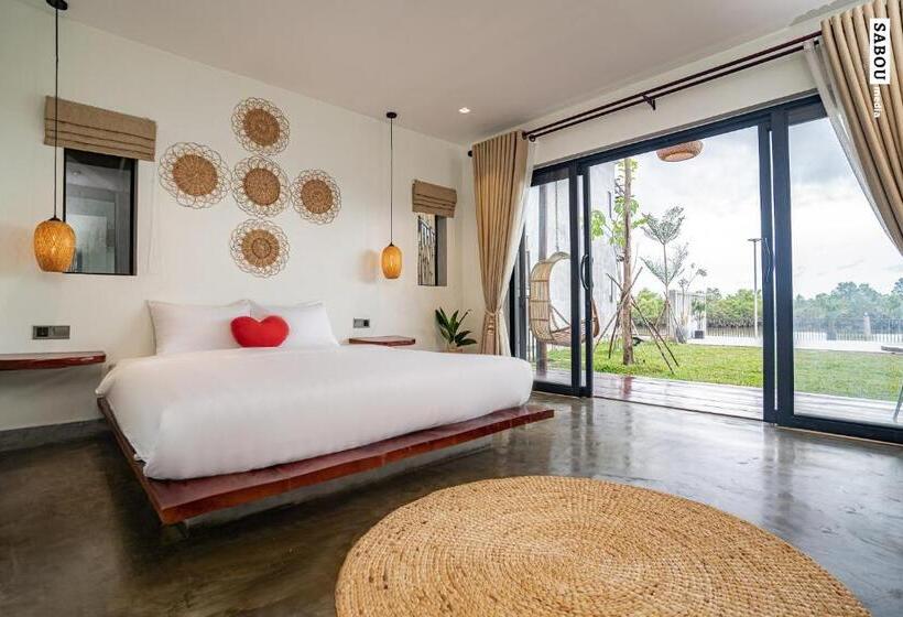 ホテル Santaniya Residence