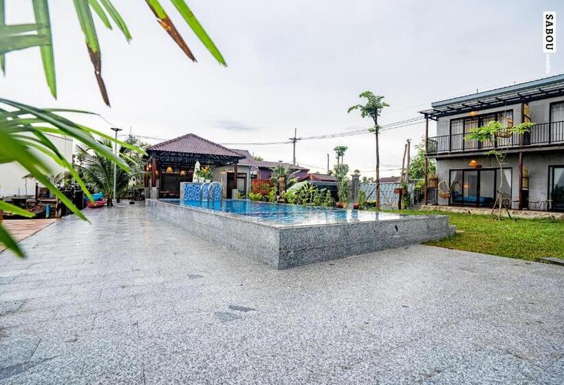 ホテル Santaniya Residence