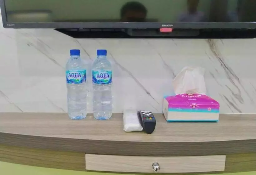 ホテル Shiva Home Syariah Redpartner Near Alun Alun Tegal